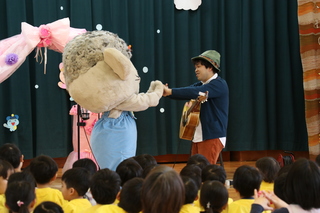 らいぶ君とサガノさんと手遊び