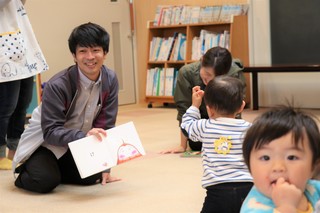 ボランティアさんの読み聞かせ