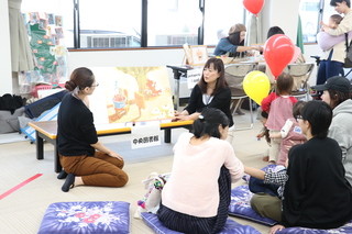 読み聞かせの様子