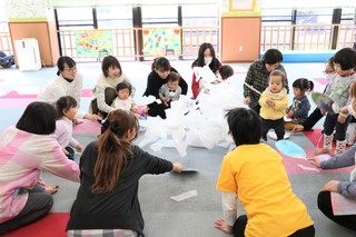 雪のもとを一つにまとまて