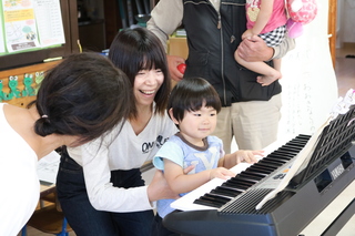 ピアノと子ども
