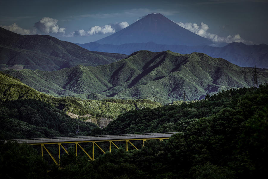 大泉町西井出から望む富士山の写真