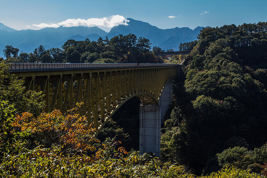 07.高原大橋からの八ヶ岳と川俣川渓谷 08の写真