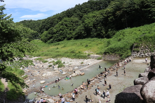 13べるが川遊び.JPG