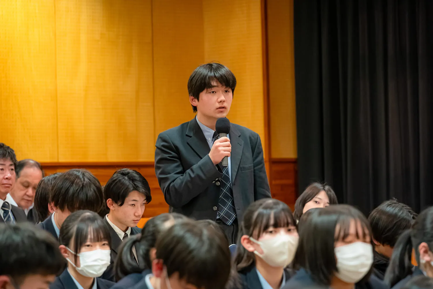 2025水の山ユースアイデアプロジェクト 発表会の様子 北杜高校 質疑