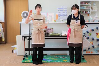 4栄養士さん.jpg