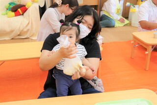 8生地をもみもみ.jpg