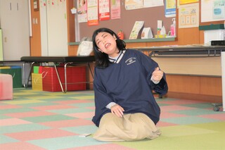 7先生の歌声.jpg