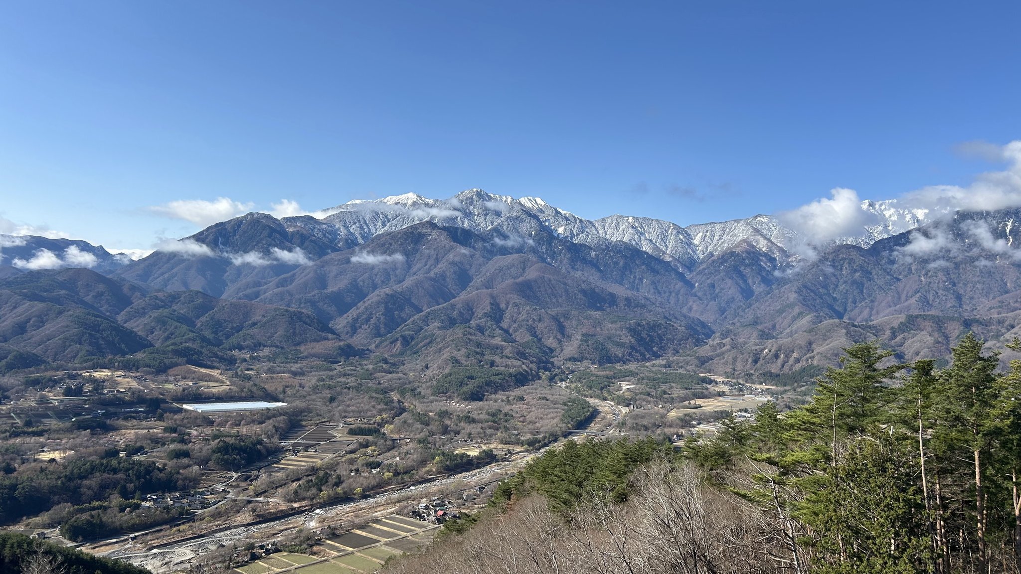 北杜に泊まって、低山の魅力を探る