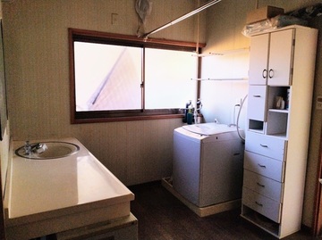 洗面所 (JPG 88.9KB)