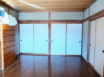 洋室1 (JPG 77.1KB)