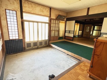 古屋玄関 (JPEG 163KB)