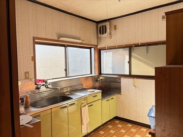 平屋キッチン (JPEG 152KB)