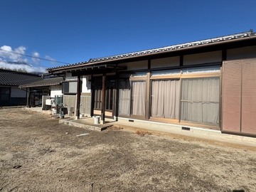 平屋外観 (JPEG 114KB)