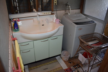 06_母屋洗面所 (JPG 339KB)