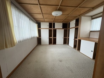 10_2階12.5畳 (JPG 103KB)