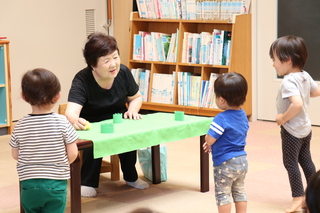 ボランティアさんと子ども