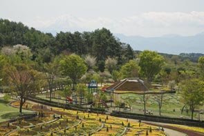 山梨県立フラワーセンター ハイジの村 山梨県北杜市 月見里県星見里市 公式サイト