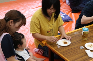 試食の様子