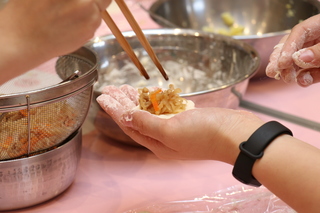 切り干し大根を包む