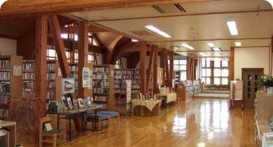 北杜市の図書館
